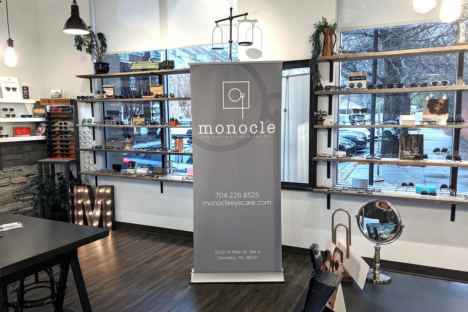 Deluxe Banner Stand